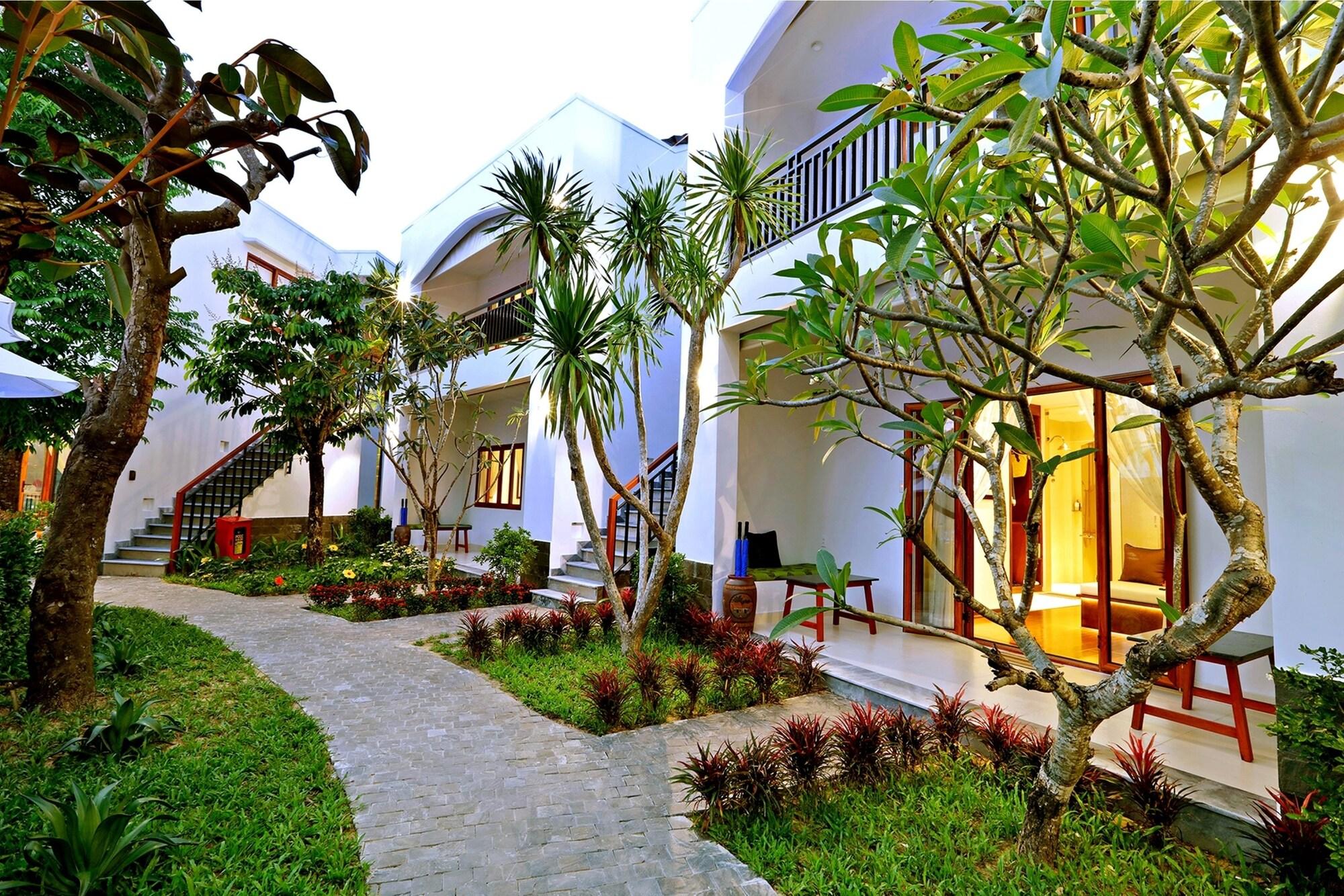 Azumi Hotel Hoi An Exterior photo